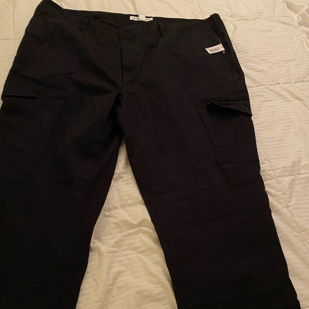 Essentials Men's Big-Tall Cargo 46W x 34L